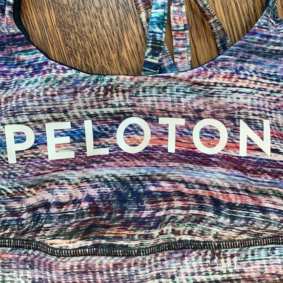 Peloton x Lululemon Oasis Bra - size 6 - Picture 3 of 4